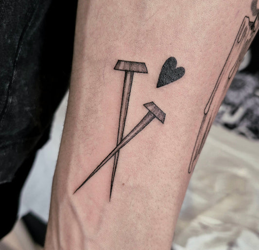 Est-ce que ton petit tattoo m’ennuie ?